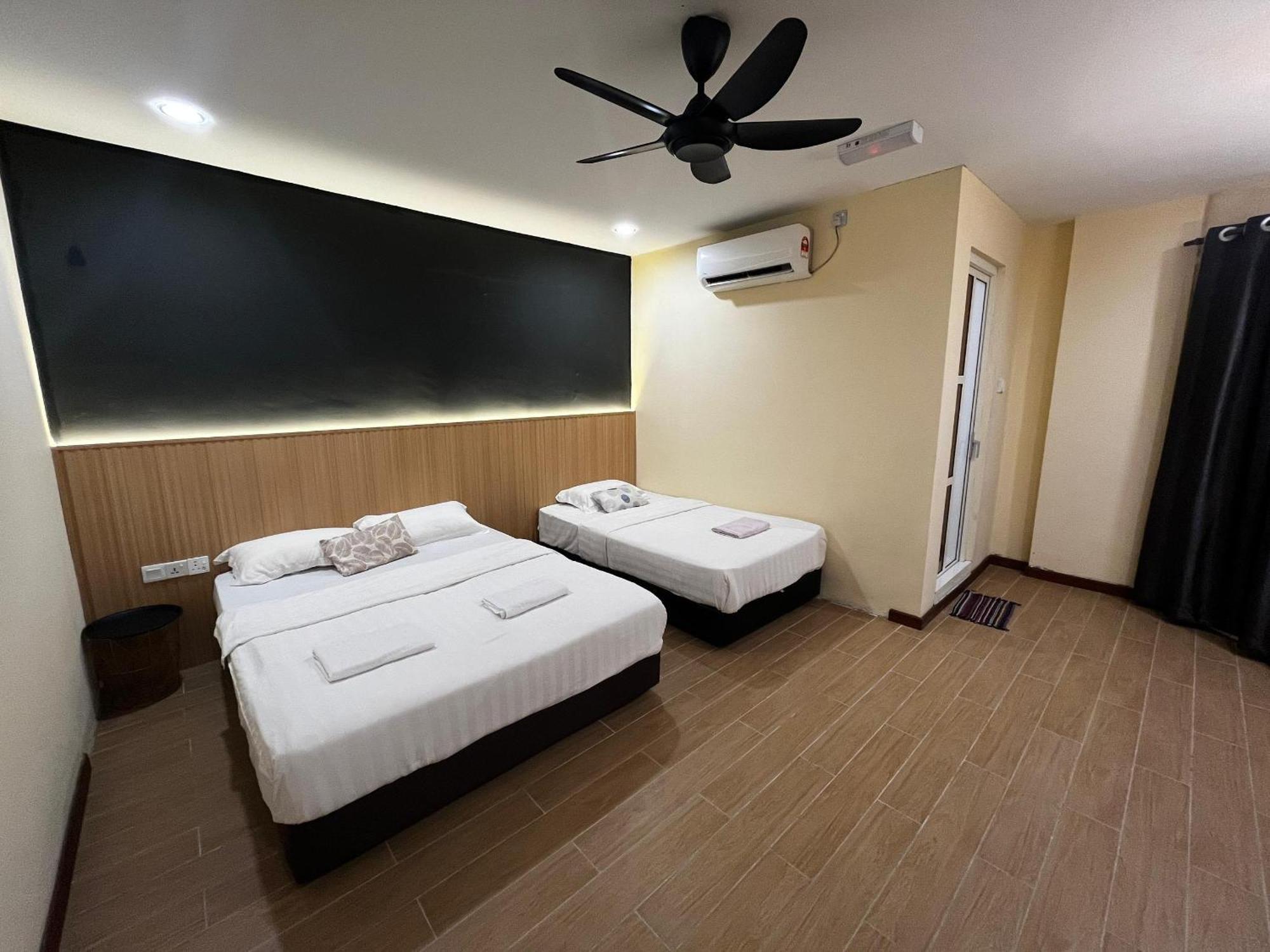 Halo Hotel Семпорна Экстерьер фото