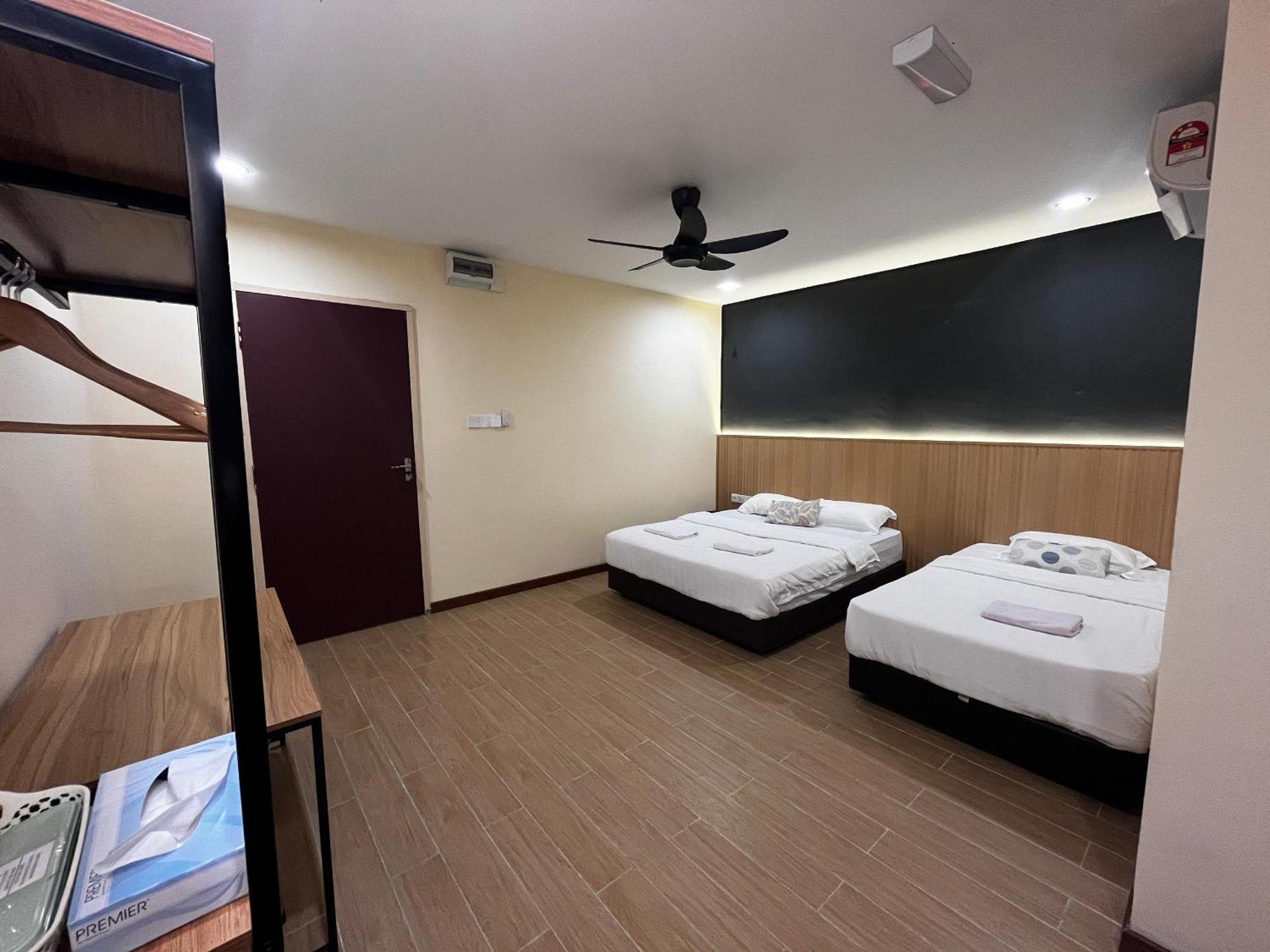 Halo Hotel Семпорна Экстерьер фото