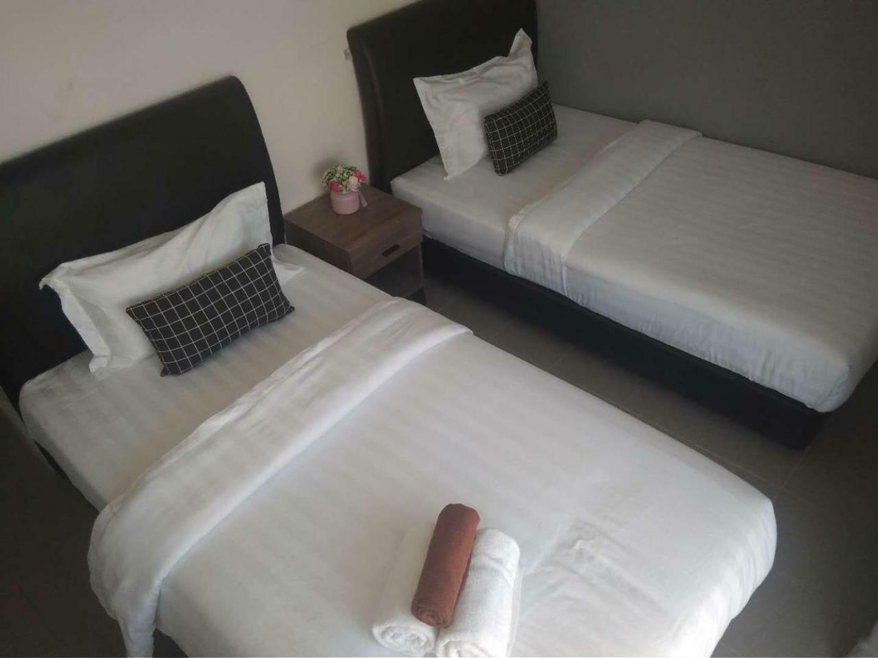 Halo Hotel Семпорна Экстерьер фото